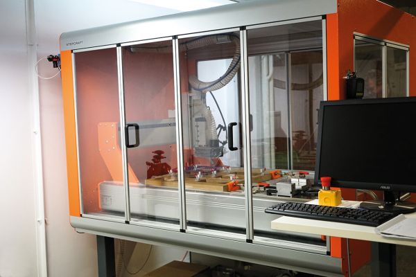 Umhausung für CNC Maschine